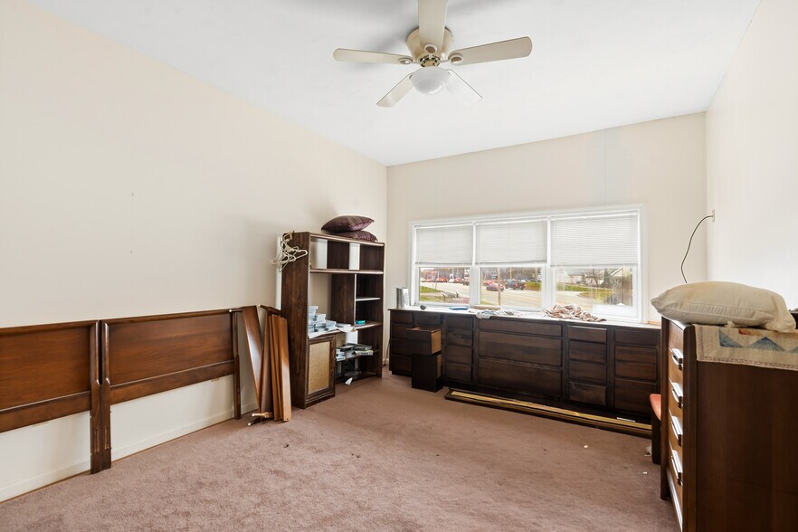 More Photos Of 360 SW Cutoff, Northborough Industrial For Sale