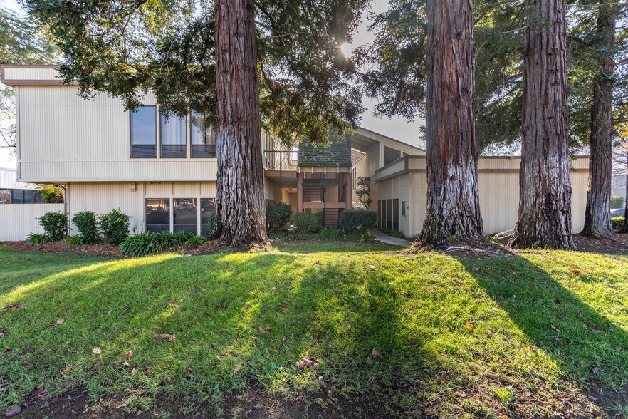 More Photos Of 2848 Arden Way, Sacramento Office For Lease