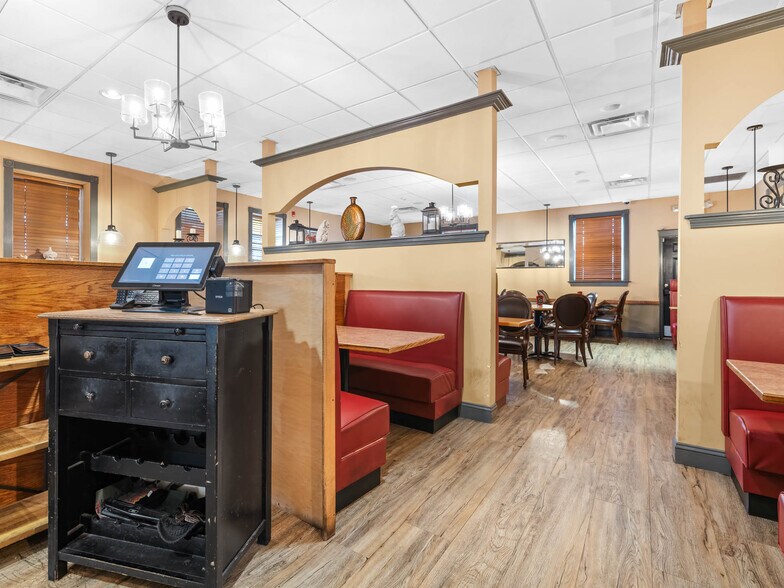 More Photos Of 176 Columbus Ave, Pawtucket General Retail For Sale