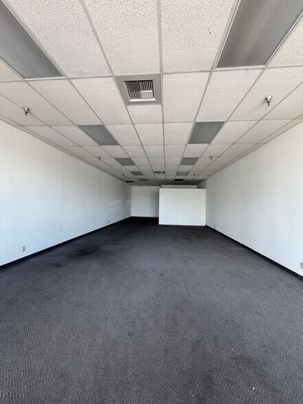 More Photos Of 1720-1868 E Charleston Blvd, Las Vegas Unknown For Lease