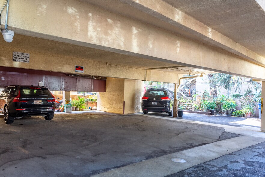 More Photos Of 3709 S Bentley Ave, Los Angeles Apartments For Sale