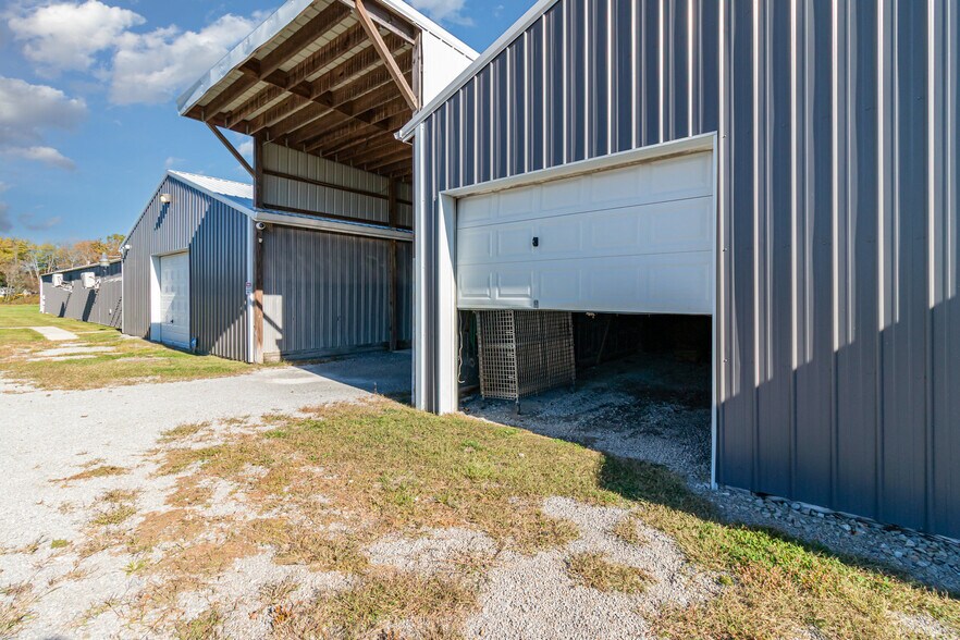 More Photos Of 8285 Tri County Hwy, Sardinia Flex For Sale