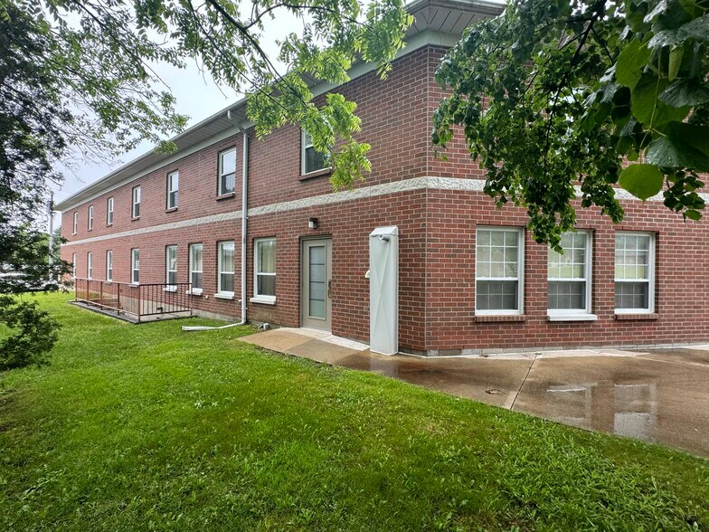 More Photos Of 725 Gibralter St, Norfolk Flex For Sale