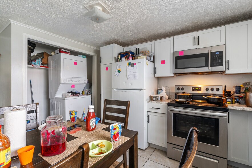 More Photos Of 622 S Wright St, Siloam Springs Apartments For Sale