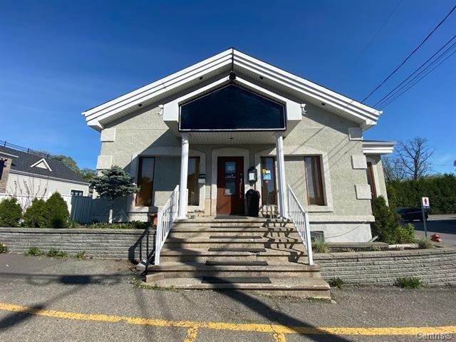 Primary Photo Of 482 Boul Adolphe-Chapleau, Bois-des-filion Freestanding For Lease