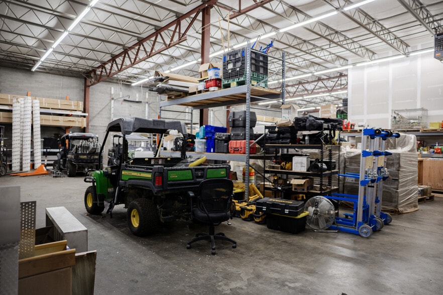 More Photos Of 9325 Forsyth Park Dr, Charlotte Warehouse For Sale