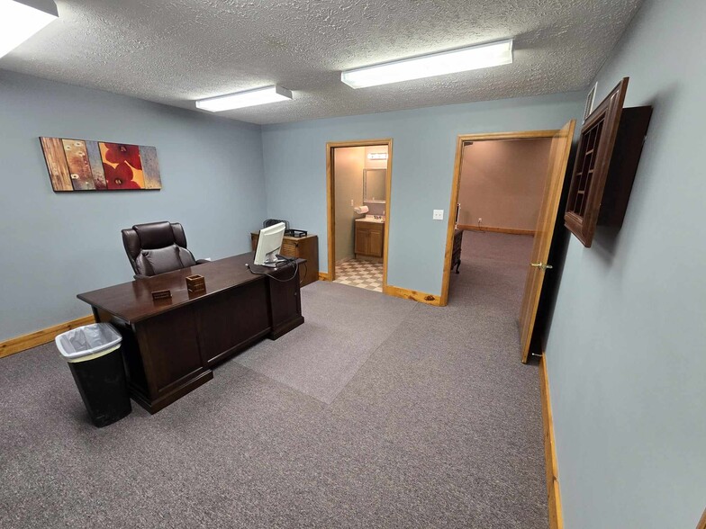 More Photos Of 661 N County Road 25A, Troy Daycare Center For Lease
