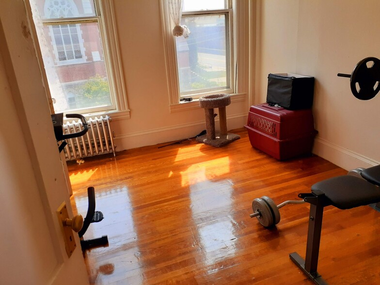 More Photos Of 112 School St, Clinton Multifamily For Sale