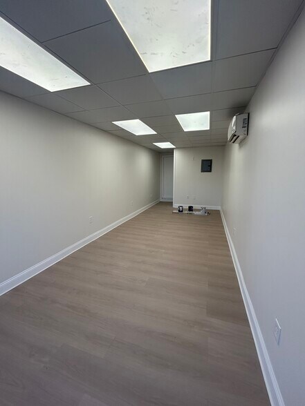 More Photos Of 899 Cranston St, Cranston Freestanding For Sale