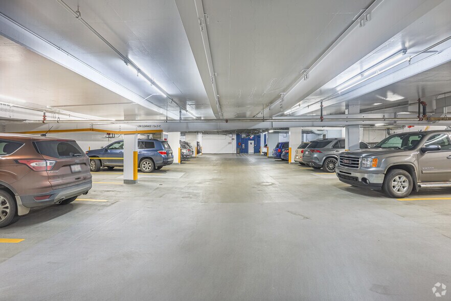 More Photos Of 11150 Jasper Av NW, Edmonton Coworking Space