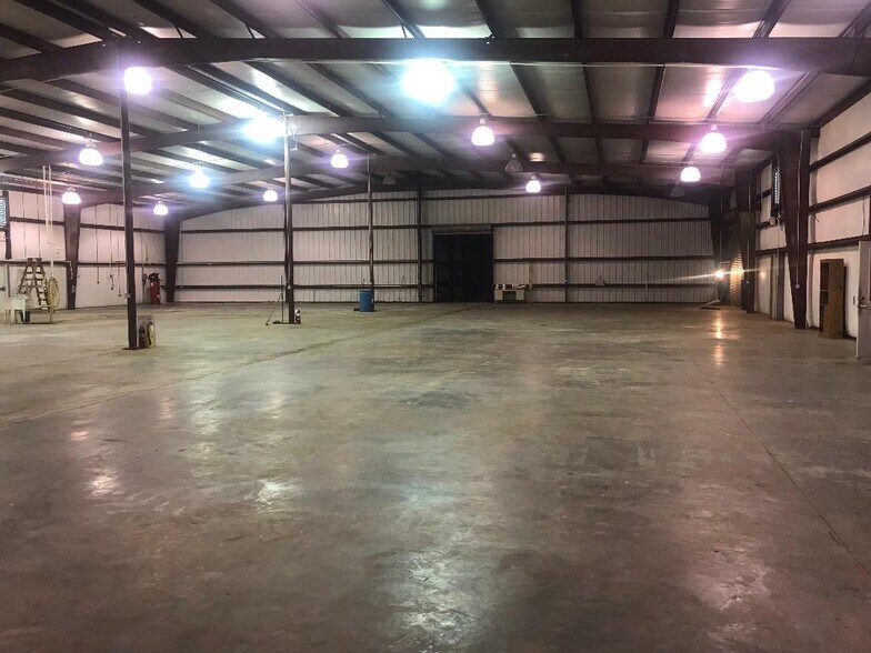 More Photos Of 824 Bass Burkett Rd, Bassfield Manufacturing For Sale
