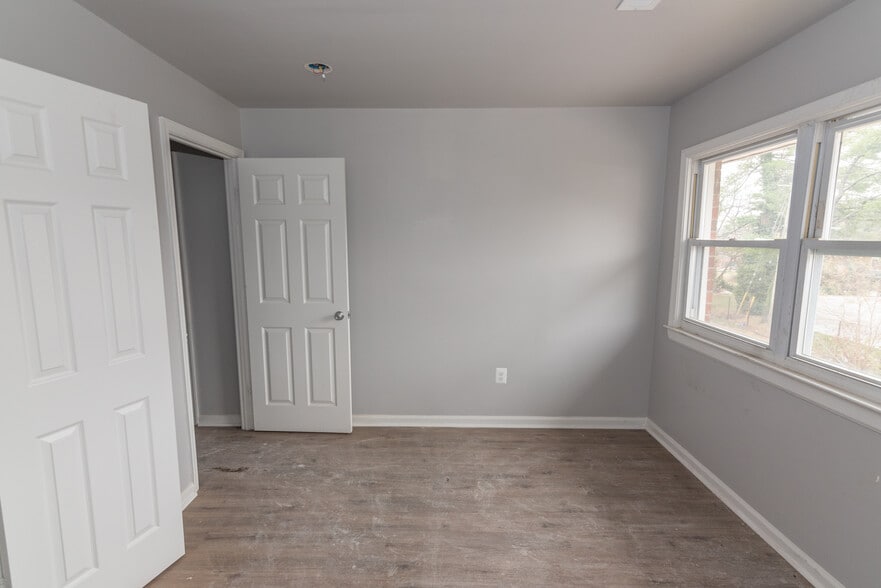 More Photos Of 4907-4921 Frederick Ave, Baltimore Apartments For Sale