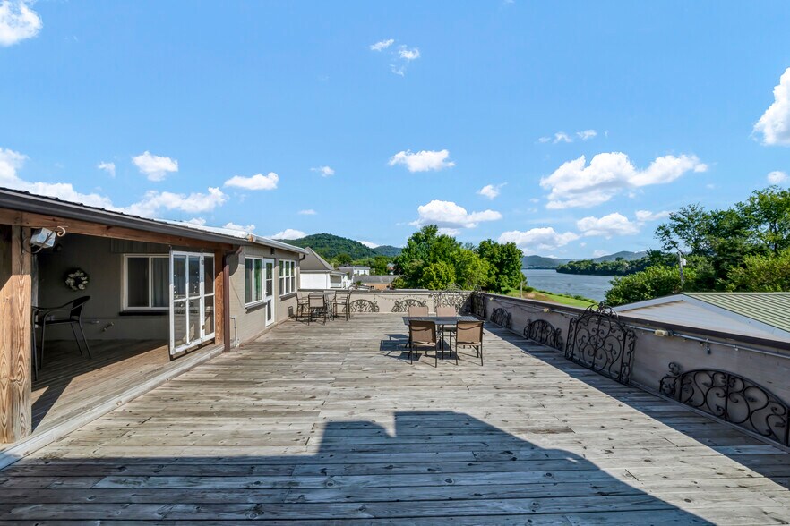 More Photos Of 12 W Second St, Vanceburg Storefront Retail Residential For Sale