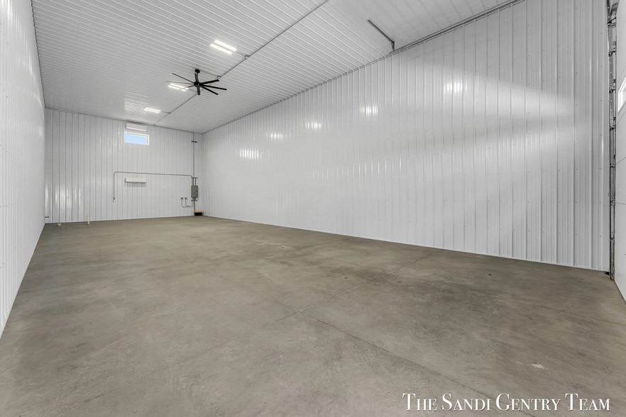 More Photos Of 2695 Hein Rd, Muskegon Warehouse For Sale