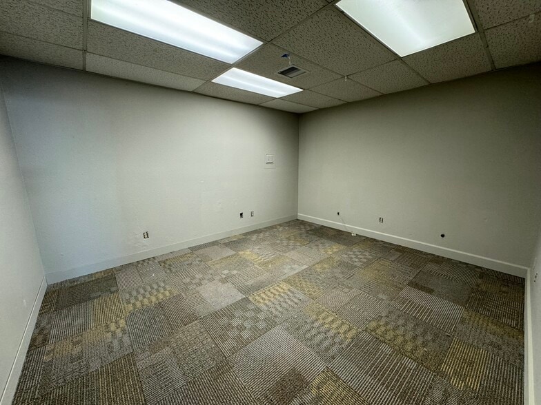 More Photos Of 2458 I 70 Business Loop, Grand Junction Service For Lease