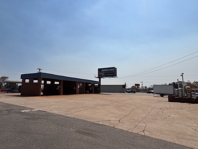 More Photos Of 102 Parris Bridge Rd, Boiling Springs Carwash For Sale