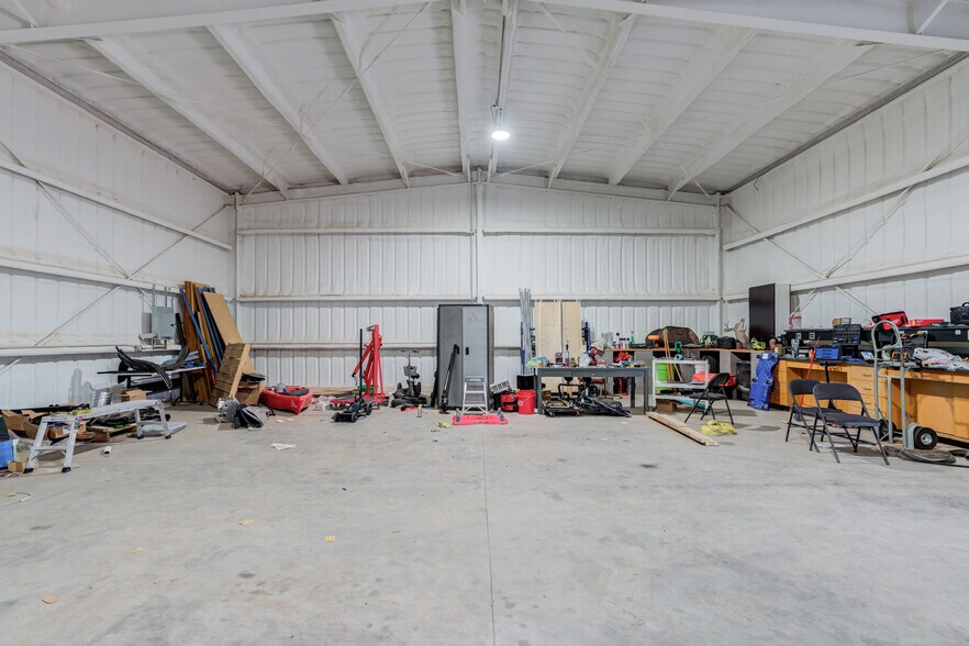 More Photos Of 2405 114th St, Lubbock Office For Sale