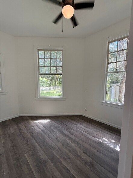 More Photos Of 18-20 E Pleasant St, Avon Park Religious Facility For Sale