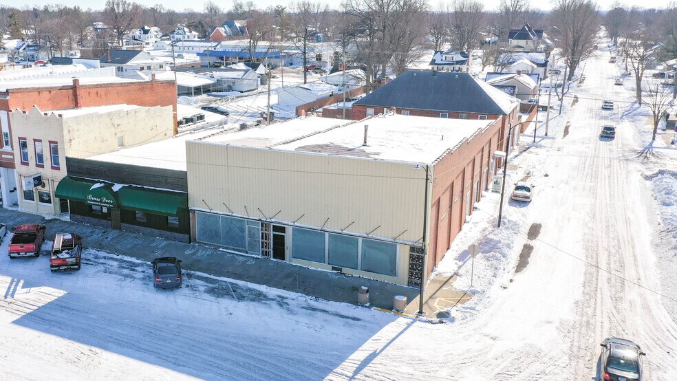 Primary Photo Of 531-533 N Main St, Carrollton General Retail For Sale