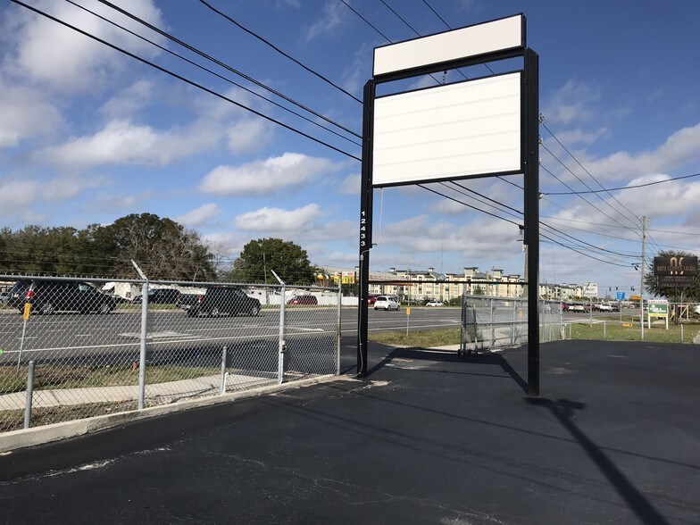 More Photos Of 12433 66th St N, Largo Storefront Retail Office For Sale