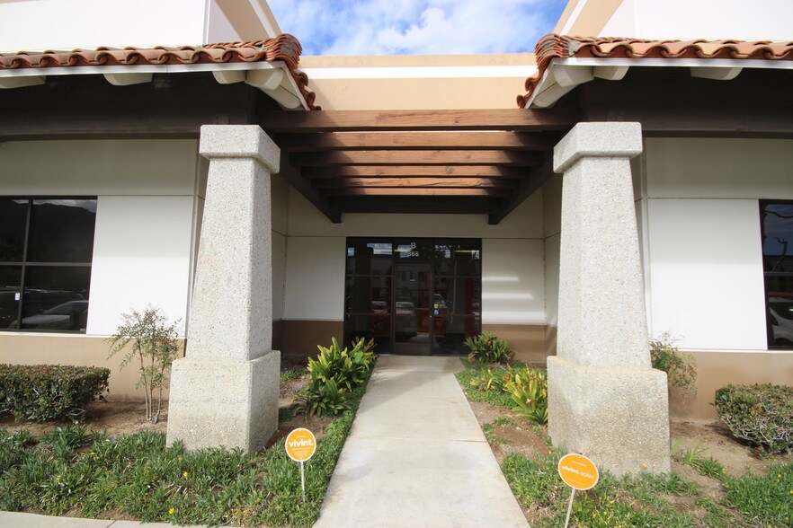 More Photos Of 365 Camino Carillo, Camarillo Warehouse For Lease