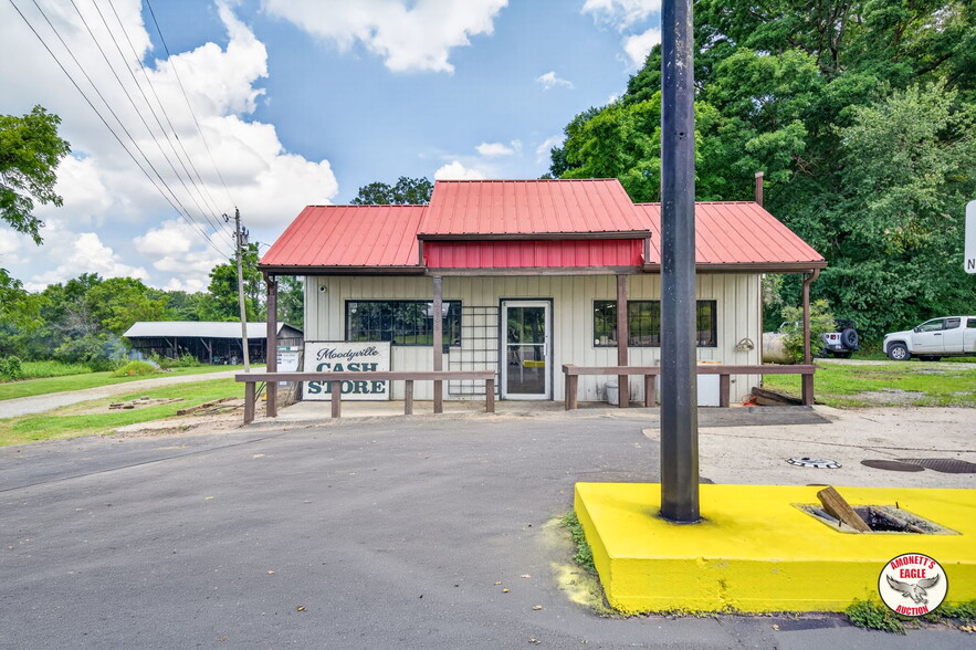 Primary Photo Of 2969 Moodyville Rd, Byrdstown General Retail For Sale