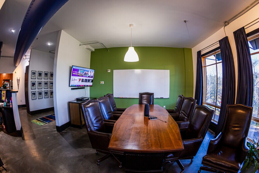 More Photos Of 319 Atlanta St, Marietta Office For Sale