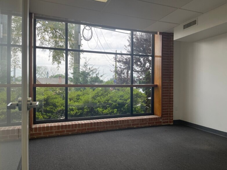 More Photos Of 199 Elm St, New Canaan Medical For Sale