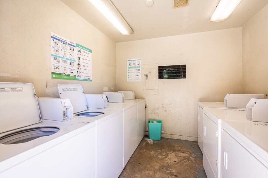 More Photos Of 2270-2280 Northview Dr, Sacramento Apartments For Sale