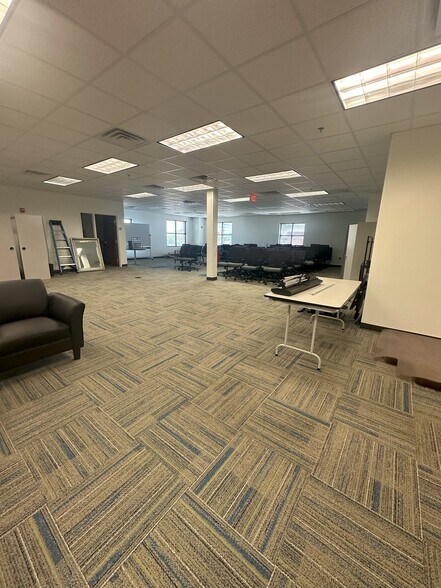 More Photos Of 7202 Slide Rd, Lubbock Medical For Sale