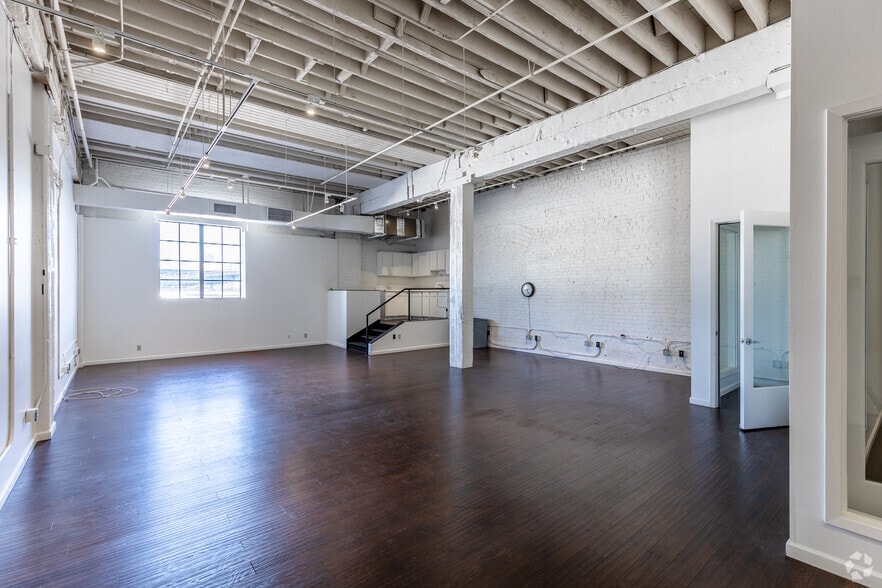 More Photos Of 550 15th St, San Francisco Office For Lease