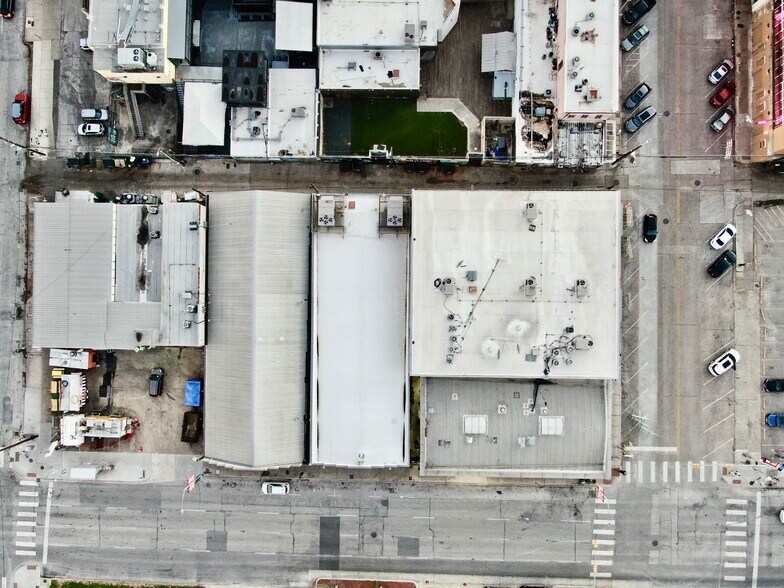 More Photos Of 505 E 7th St, Austin Freestanding For Sale