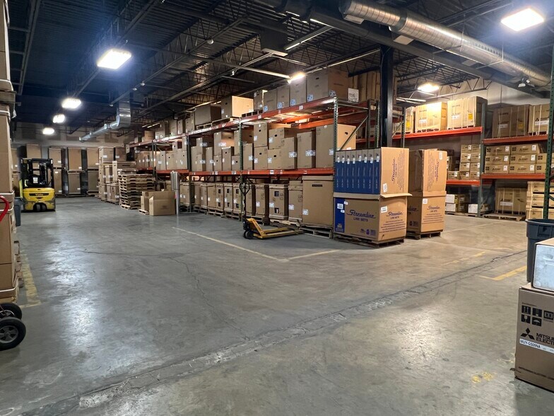 More Photos Of 102 Fairview Park Dr, Elmsford Warehouse For Lease