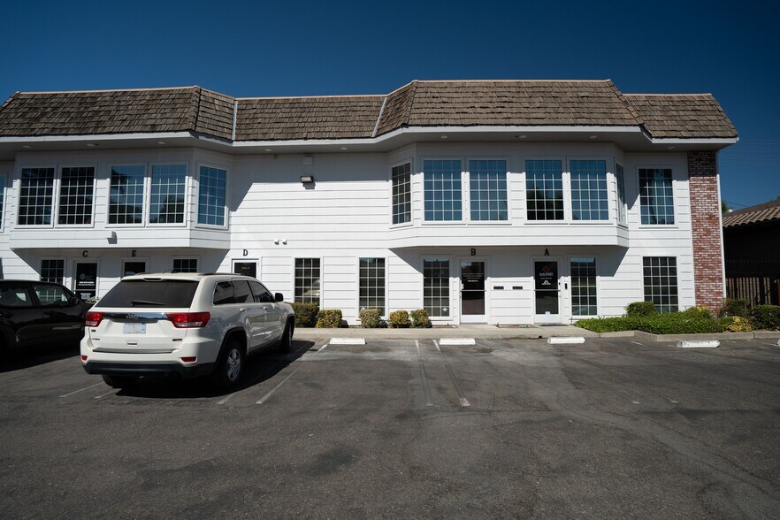 More Photos Of 2130 Geer Rd, Turlock Loft Creative Space For Lease