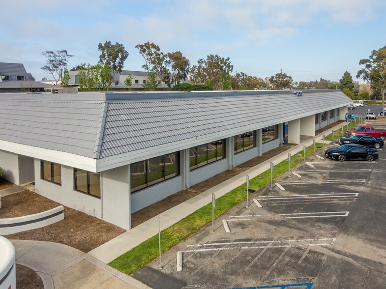 More Photos Of 3400 Torrance Blvd, Torrance Unknown For Lease