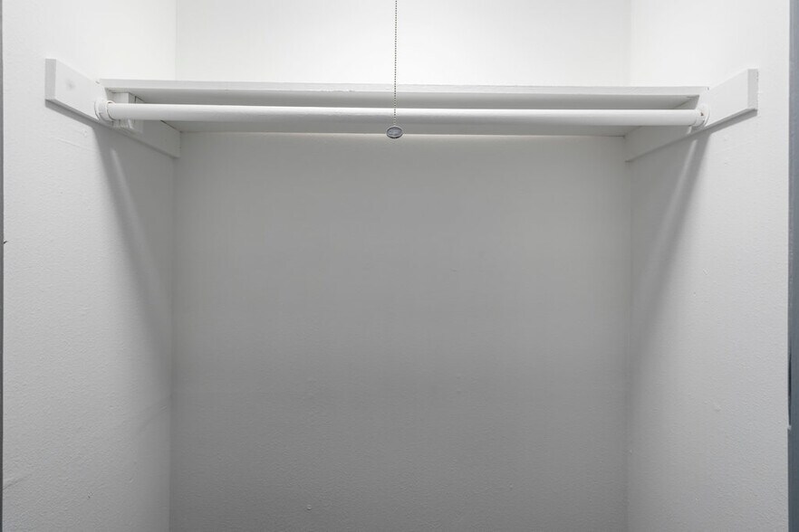 More Photos Of 610 Ferry Rd, Galveston Apartments For Sale