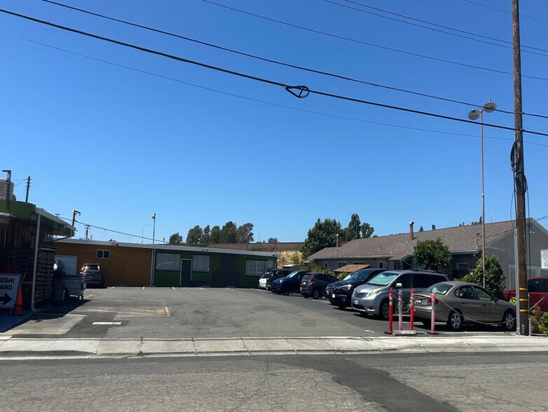 More Photos Of 19740 Mission Blvd, Hayward Restaurant For Sale