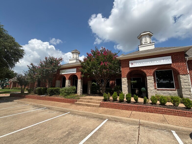 More Photos Of 3200 Long Prairie Rd, Flower Mound Office Residential For Lease