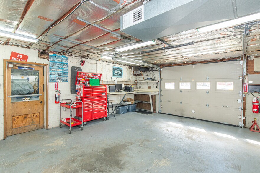 More Photos Of 202 US-46 Rt, Hackettstown Light Manufacturing For Sale