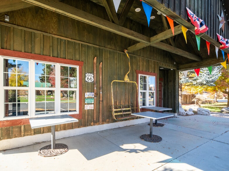 More Photos Of 235 S 7400 E, Huntsville Restaurant For Sale