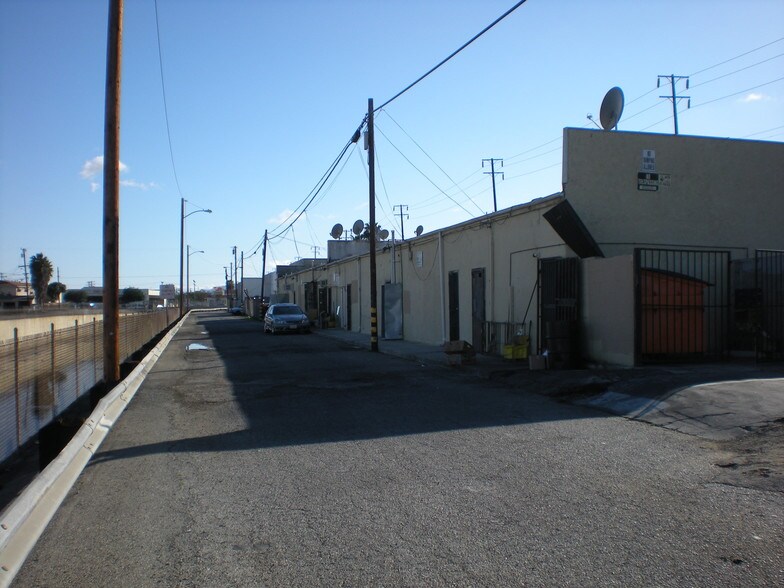 More Photos Of 14044-14112 S Crenshaw Blvd, Gardena Storefront Retail Office For Lease