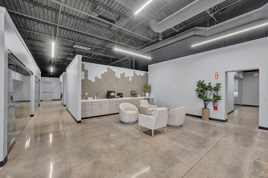 More Photos Of 8425 Station St, Mentor Freestanding For Sale