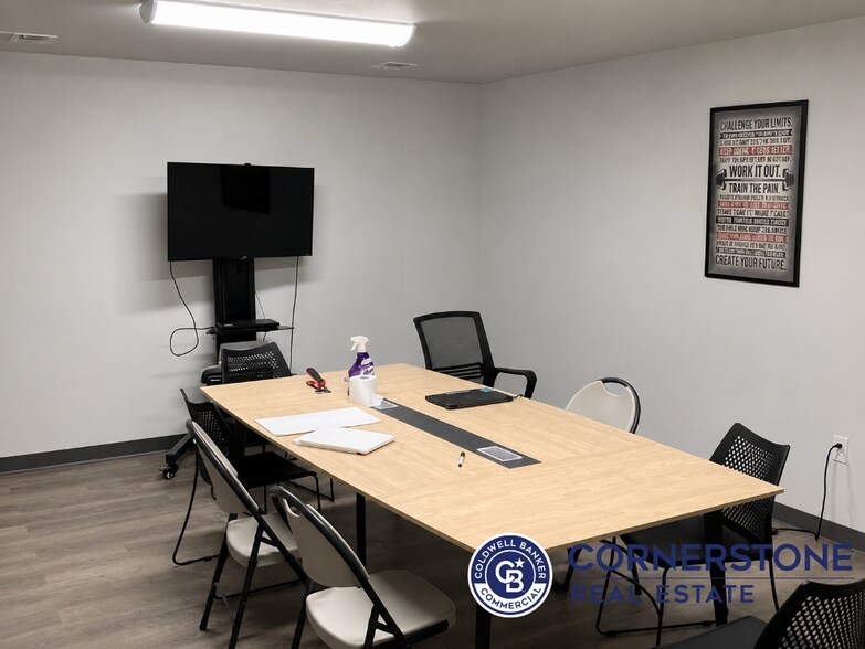 More Photos Of 901 N Foster Rd, Casper Warehouse For Sale