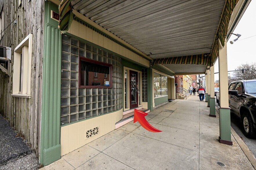 More Photos Of 111 W Liberty St, Medina Restaurant For Lease