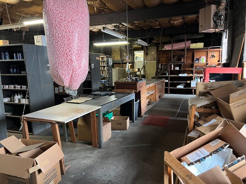 More Photos Of 665-667 W Market St, York Storefront Retail Residential For Sale