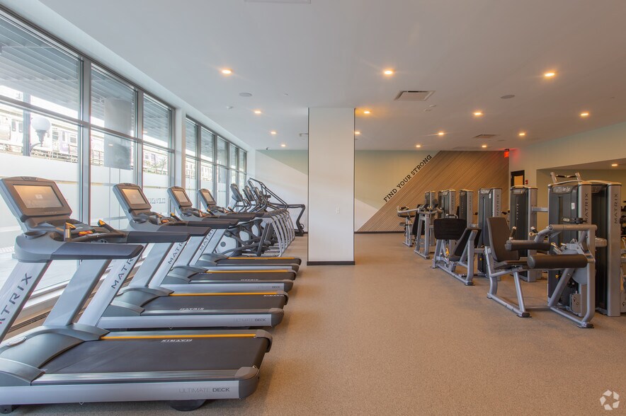 More Photos Of 1133 South Blvd, Oak Park Apartments For Lease