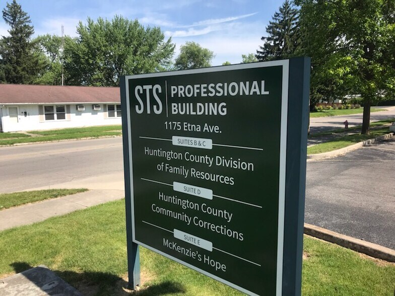 More Photos Of 1175 Etna Ave, Huntington Office For Sale