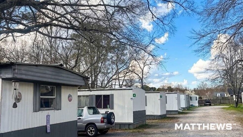 More Photos Of 90 Dugger NE dr, Rome Multifamily For Sale