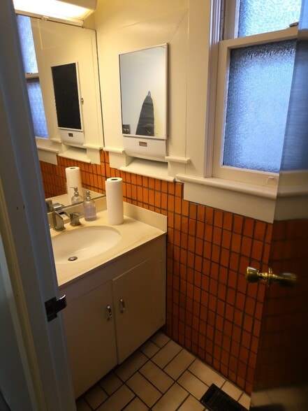 More Photos Of 522 E 100 S, Salt Lake City Office Residential For Lease