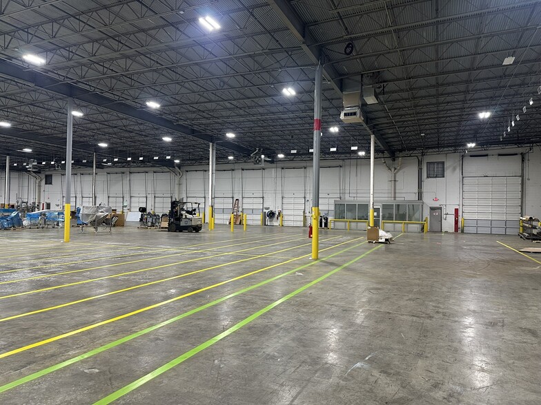 More Photos Of 5630 Gwaltney Dr SW, Atlanta Warehouse For Lease